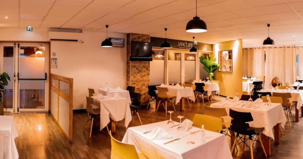 Le restaurant le Vancliff, l'un des meilleurs restaurant à Baie-Mahault