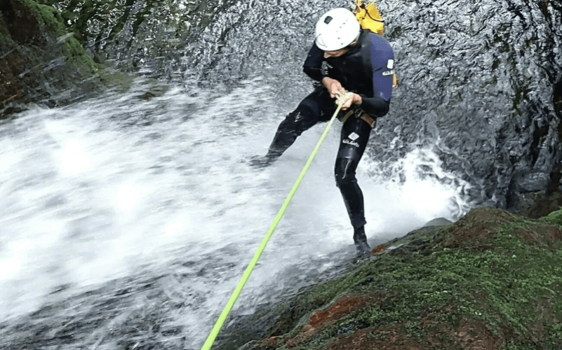 Canyoning intermediaire - Ravine Chaude - Gourbeyre