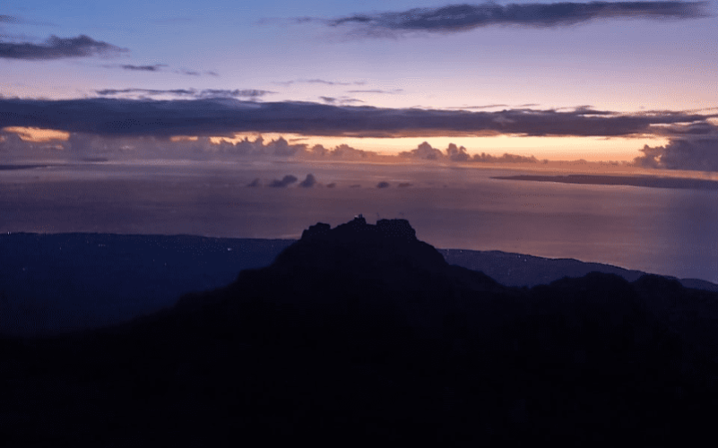 Soufrière au lever de soleil en Guadeloupe