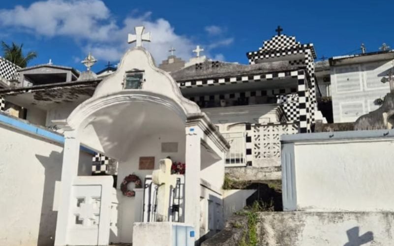 visite guidée du cimetière de Morne-à-l’Eau
