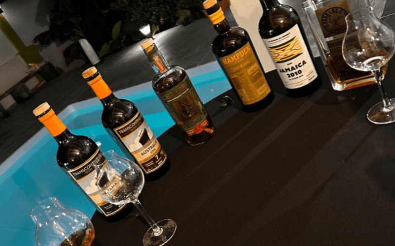 Dégustation de rhum en Guadeloupe avec un caviste expert