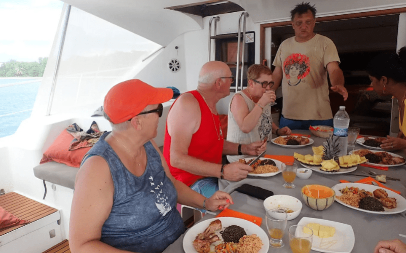 réserve naturelle Grand Cul de Sac Marin, snorkeling épave Guadeloupe, excursion mangrove Rivière Salée, bateau lagon Guadeloupe, îlet Caret Guadeloupe.