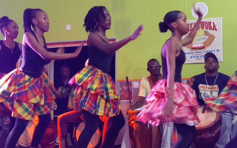 Cours de Gwoka en Guadeloupe à la Kaz à Gwoka