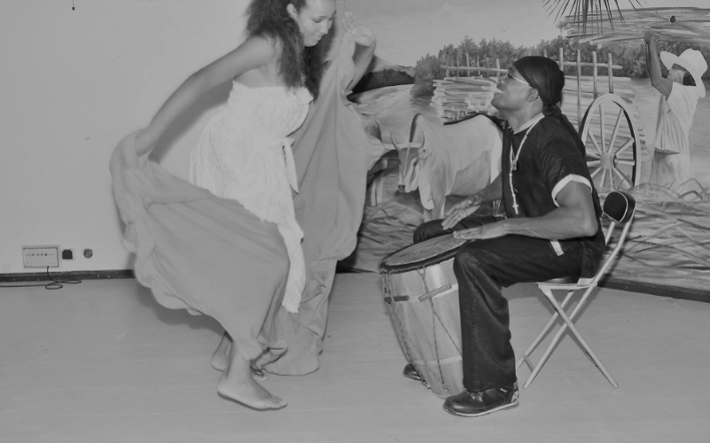 Cours de Gwoka en Guadeloupe à la Kaz à Gwoka