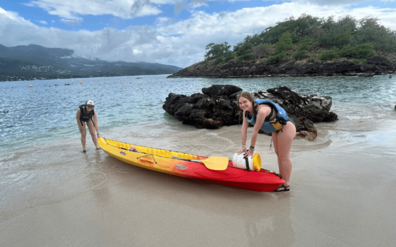 Explorez les Îlets Pigeon en kayak à Bouillante