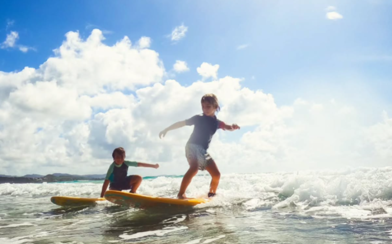 Cours de surf et de bodyboard à Port-Louis en Guadeloupe