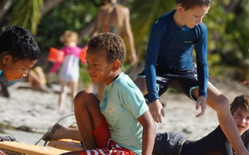 Cours de surf et de bodyboard à Port-Louis en Guadeloupe