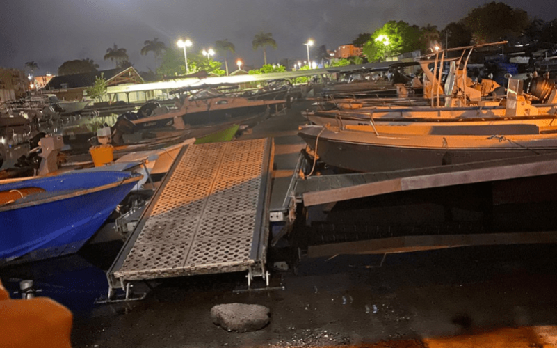 Découvrez Pointe-à-Pitre de nuit en tuktuk électrique
